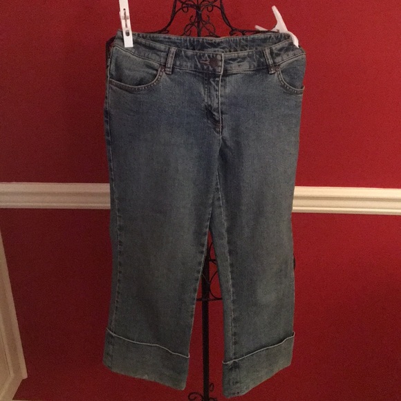 INC. Capri jeans with cuffed bottom. - Picture 2 of 3